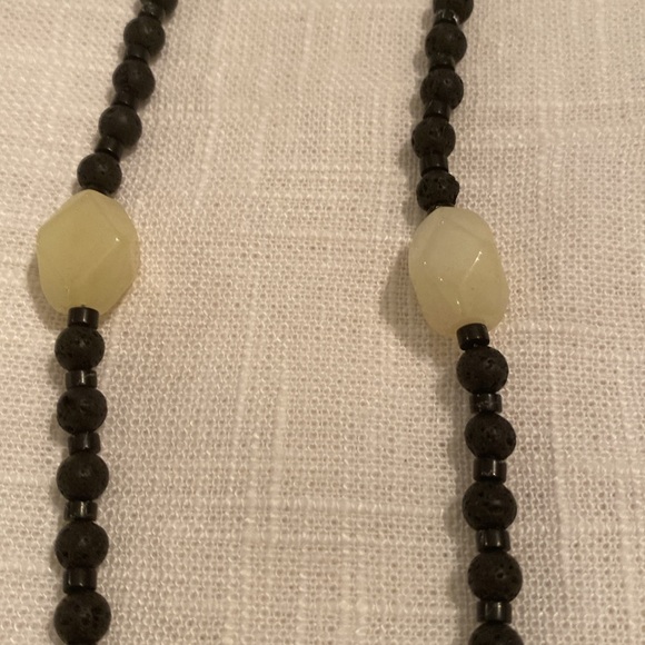 Handmade Meditation Necklace with Handmade Dried Flower Beads by Me 🫶 - Picture 4 of 6